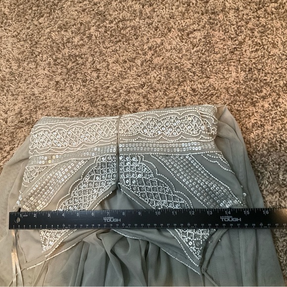 Adrianna Papell Sage Green Gray Aida Beaded Tulle Gown Prom Dress Sz 4 Formal - Picture 10 of 14